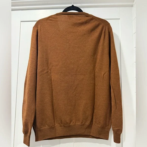 J. Crew Men's V-Neck Sweater - Picture 2 of 4